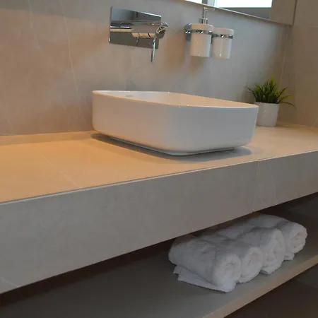 Leondiana Boutique Larnaca