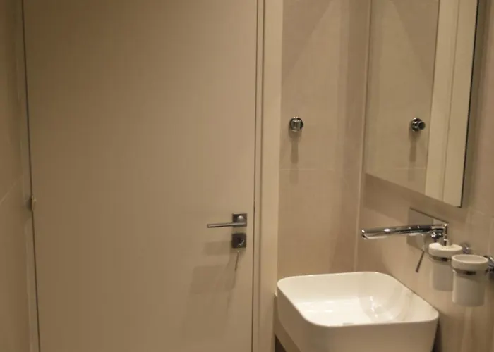 Leondiana Boutique ラルナカ