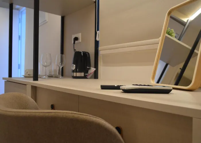 Leondiana Boutique 拉纳卡