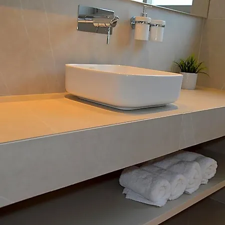 Leondiana Boutique מלון 5*