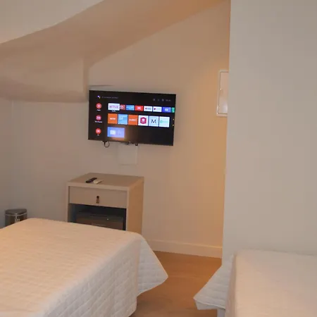 Leondiana Boutique Hotel *