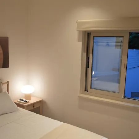 Leondiana Boutique Hotel *